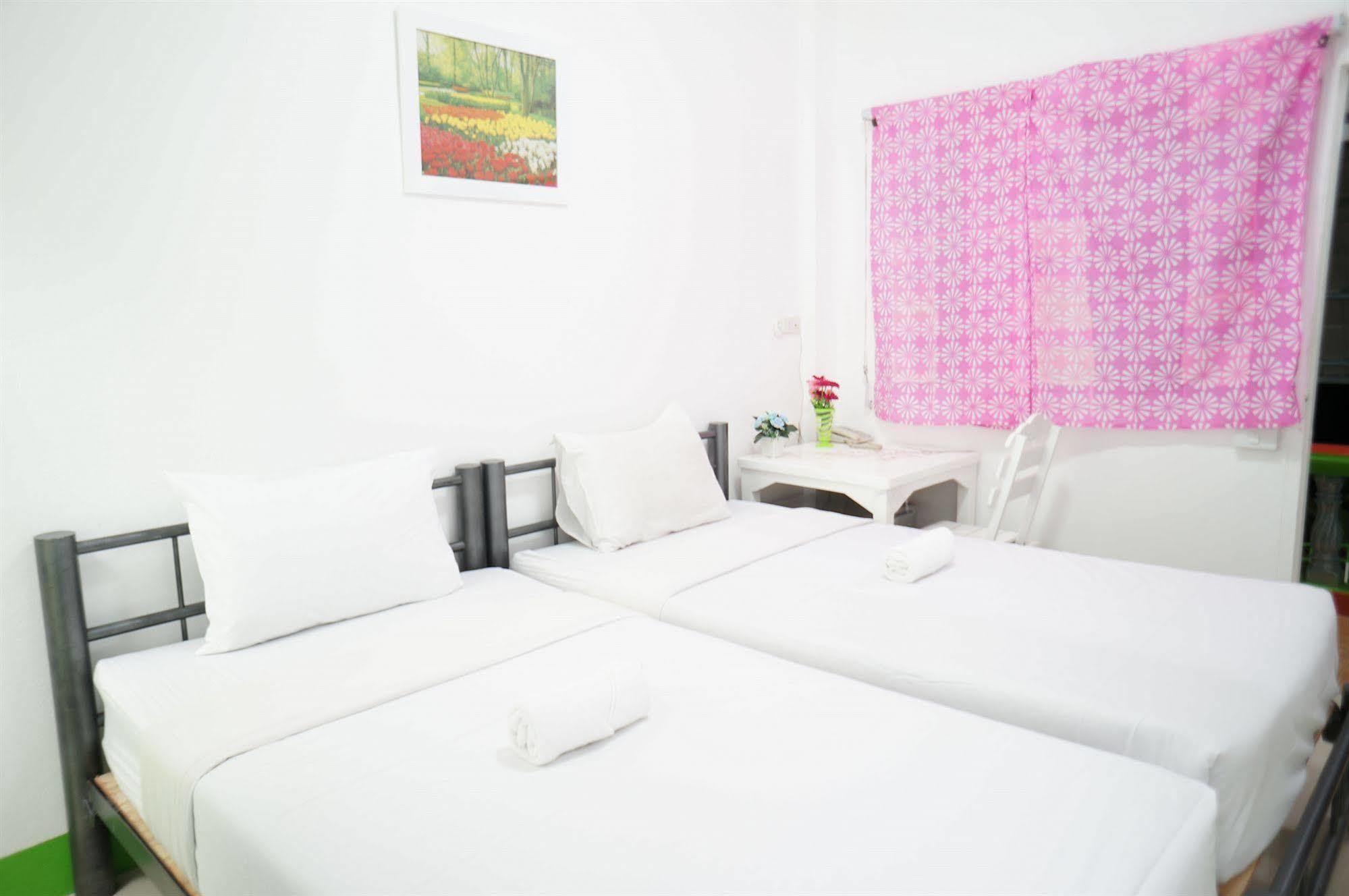 Noble Homestay Чиангмай Екстериор снимка