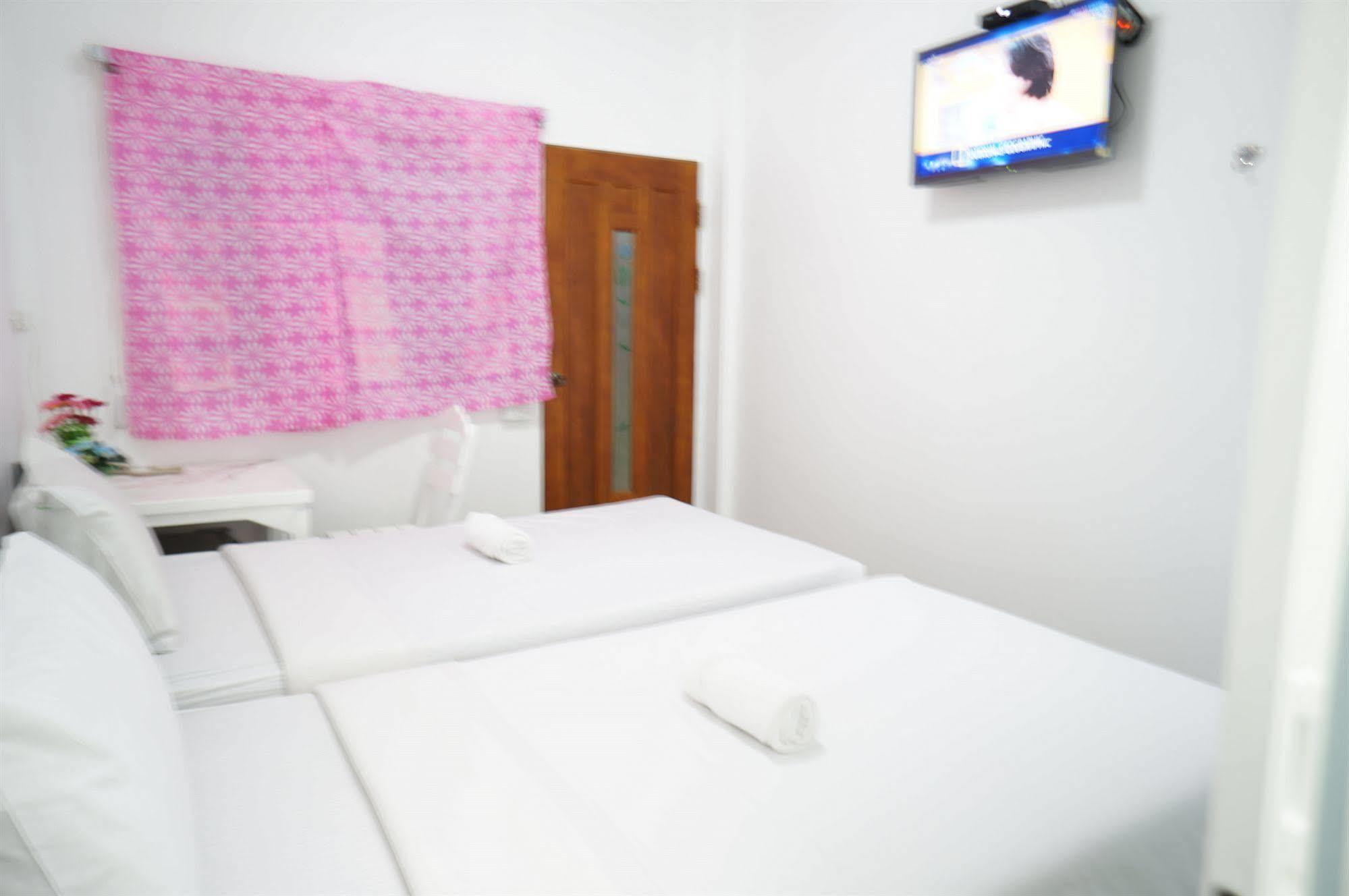 Noble Homestay Чиангмай Екстериор снимка